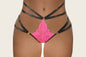 Panty rosado y tiras